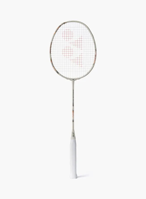 YONEX NANOFLARE 700 GAME LIGHT BEIGE