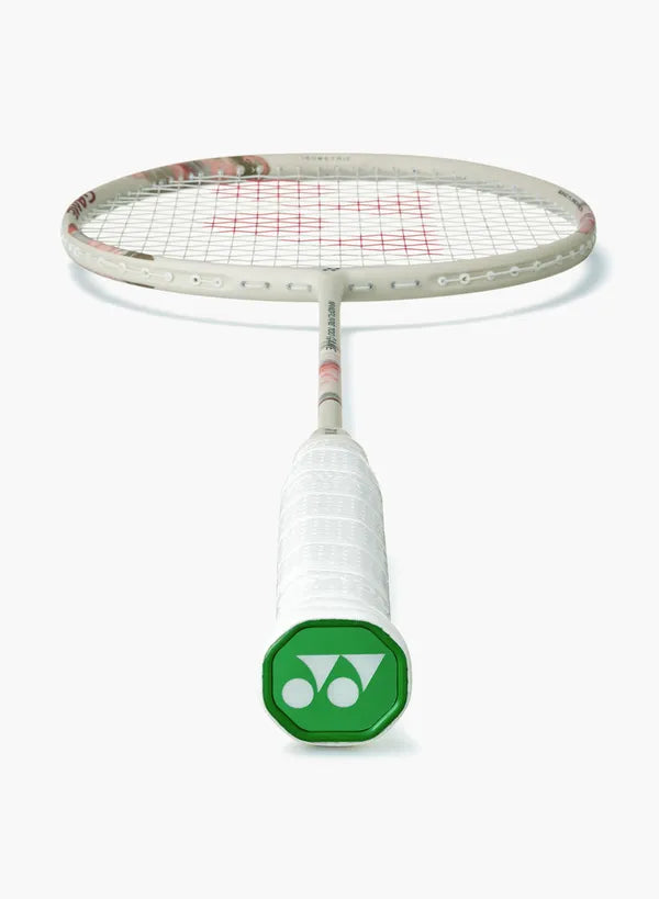 YONEX NANOFLARE 700 GAME LIGHT BEIGE
