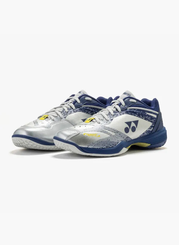 YONEX POWER CUSHION 65Z VA WIDE - SILVER/NAVY (PRE-ORDER)