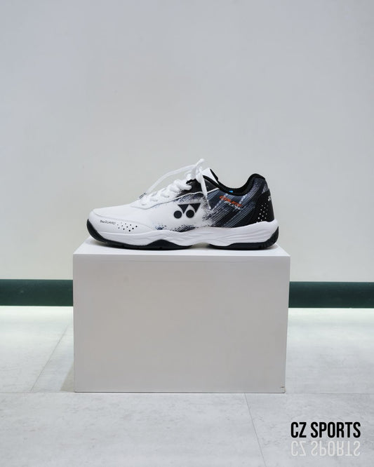 YONEX COURT FLOW BADMINTON SHOE - WHITE/BLACK