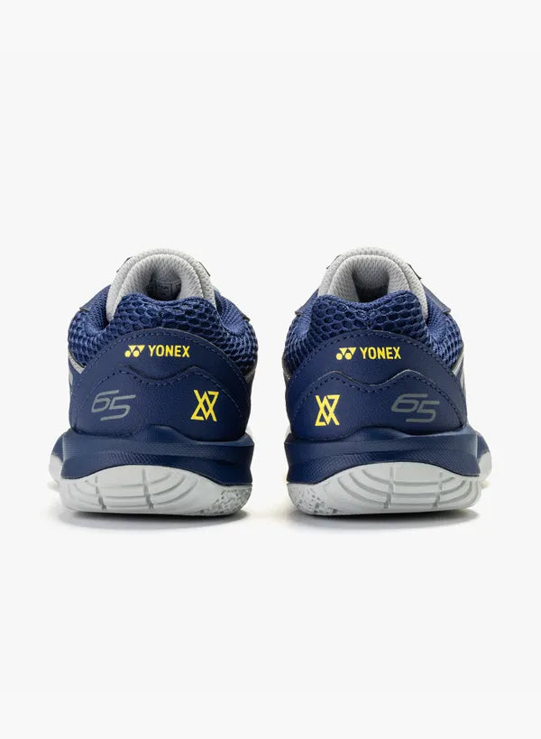 YONEX POWER CUSHION 65 VA JUNIOR - SILVER/NAVY (PRE-ORDER)